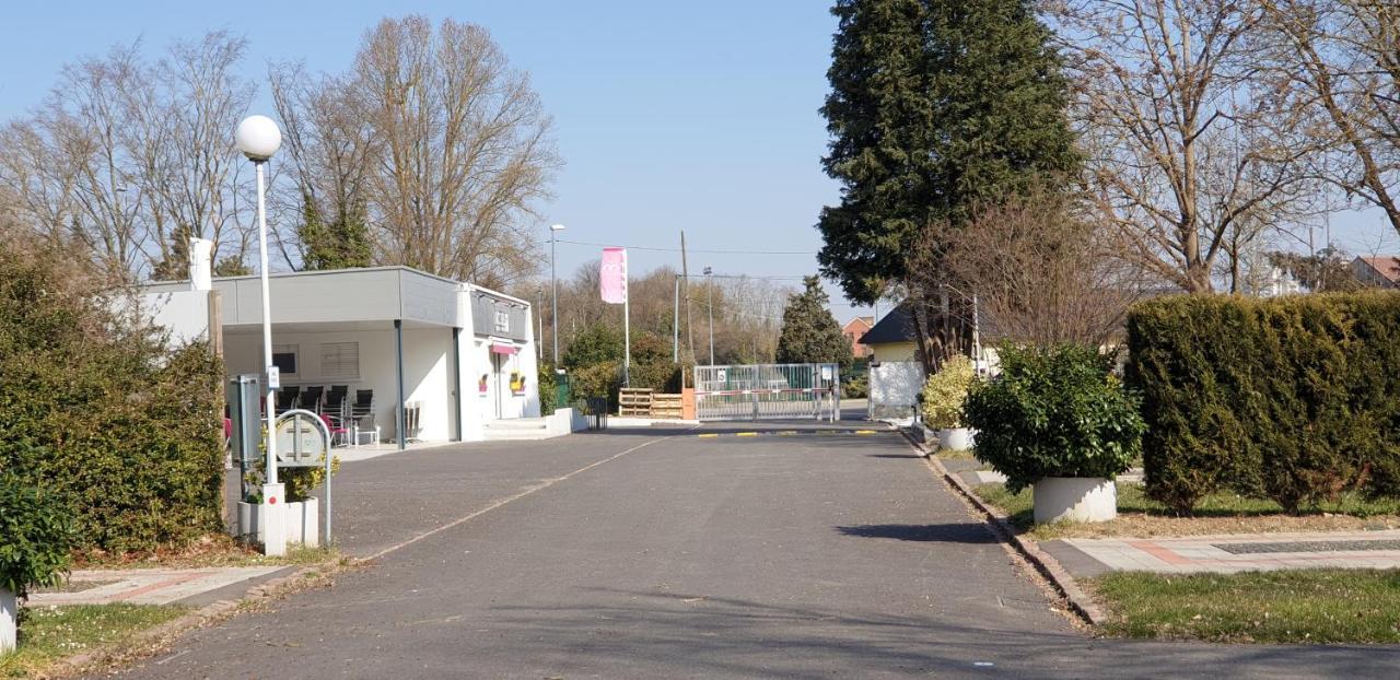 Camping De L'Ill Mulhouse Eksteriør billede